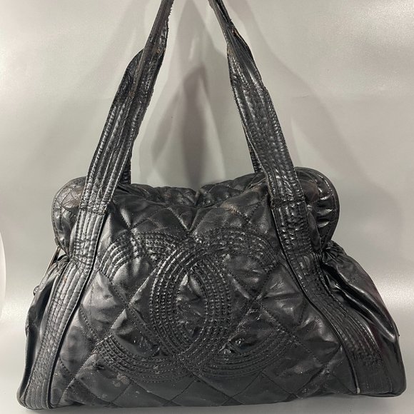 CHANEL Quilted Leather Large CC Shoulder Bag Matelasse Black Vintage - Picture 1 of 15
